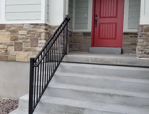 Aluminum front porch railing